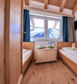 NEW Bärtrams Family Room Plus image 2 - Familotel Tiroler Zugspitzarena Kaiserhof