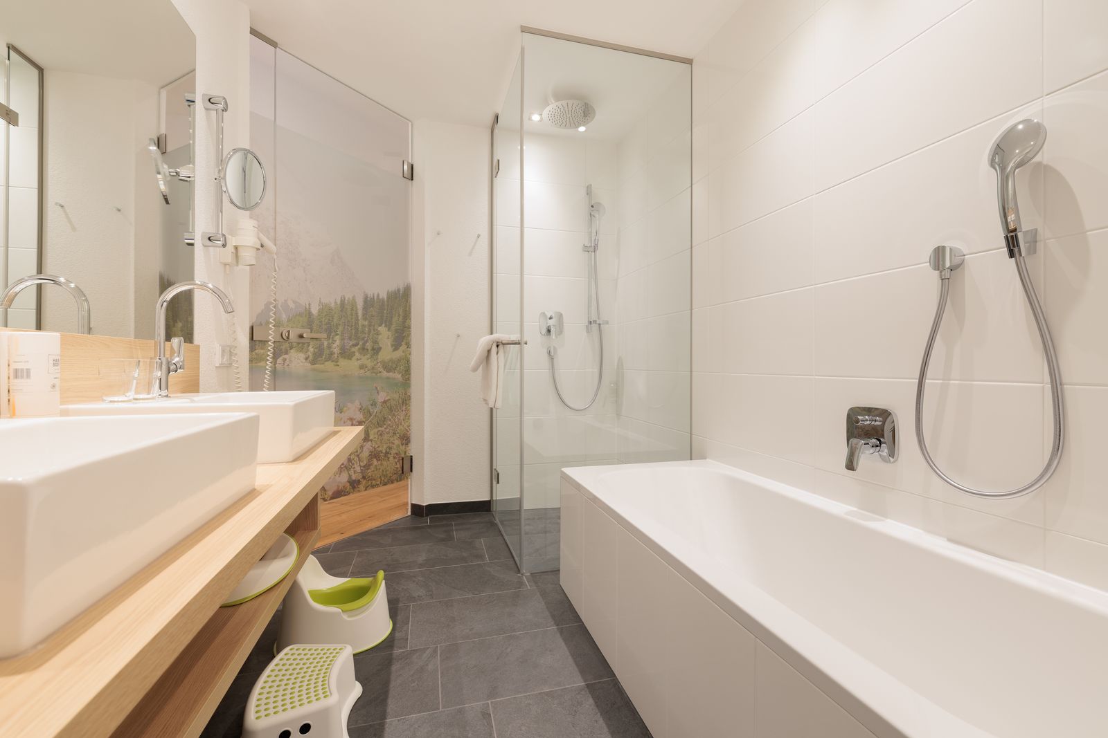 Bärenblick image 2 - Familotel Tiroler Zugspitzarena Kaiserhof