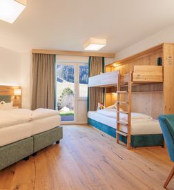 NEU Bärenglück image 1 - Familotel Tiroler Zugspitzarena Kaiserhof