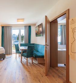 NEU Bärtrams Familienzimmer Plus image 2 - Familotel Tiroler Zugspitzarena Kaiserhof