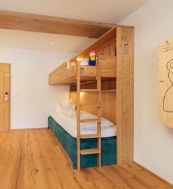 Alpen-Suite „klein“ image 2 - Familotel Tiroler Zugspitzarena Kaiserhof