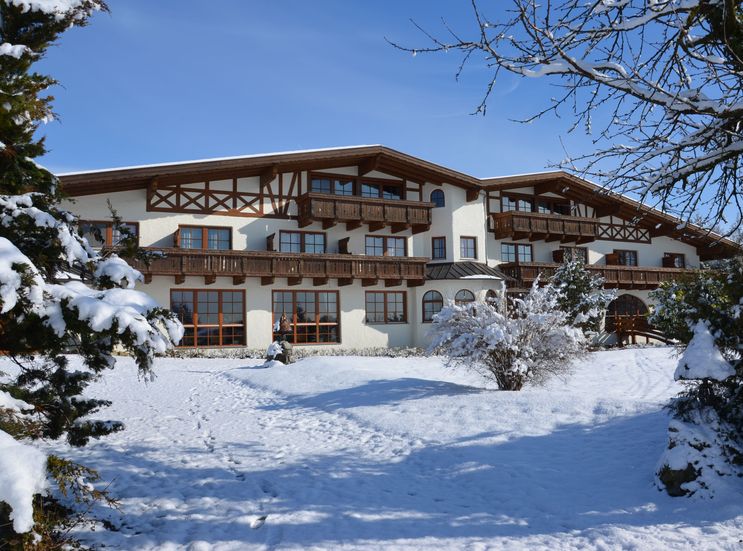 Naturresort Gerbehof: Hotel mit Winterlandschaft - Naturresort Gerbehof, Friedrichshafen-Ailingen, Bodensee, Baden-Württemberg, Deutschland