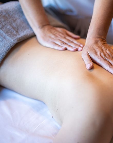 Relax-Massage  im Sitzen - Tanneck