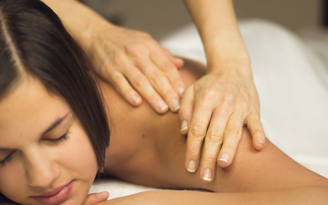 Full body massage - Wirthshof Resort