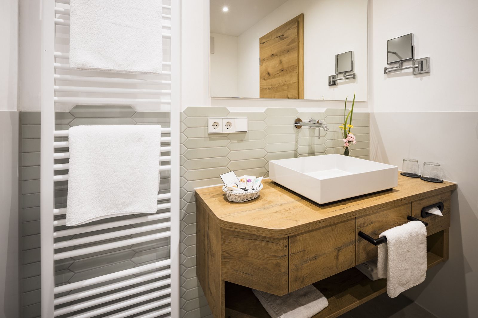 Premium Double Room image 4 - Wirthshof Resort