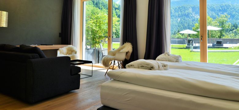 DAS GRASECK - mountain hideaway & health care: Panorama Junior Suite sunny side with terrace image #1