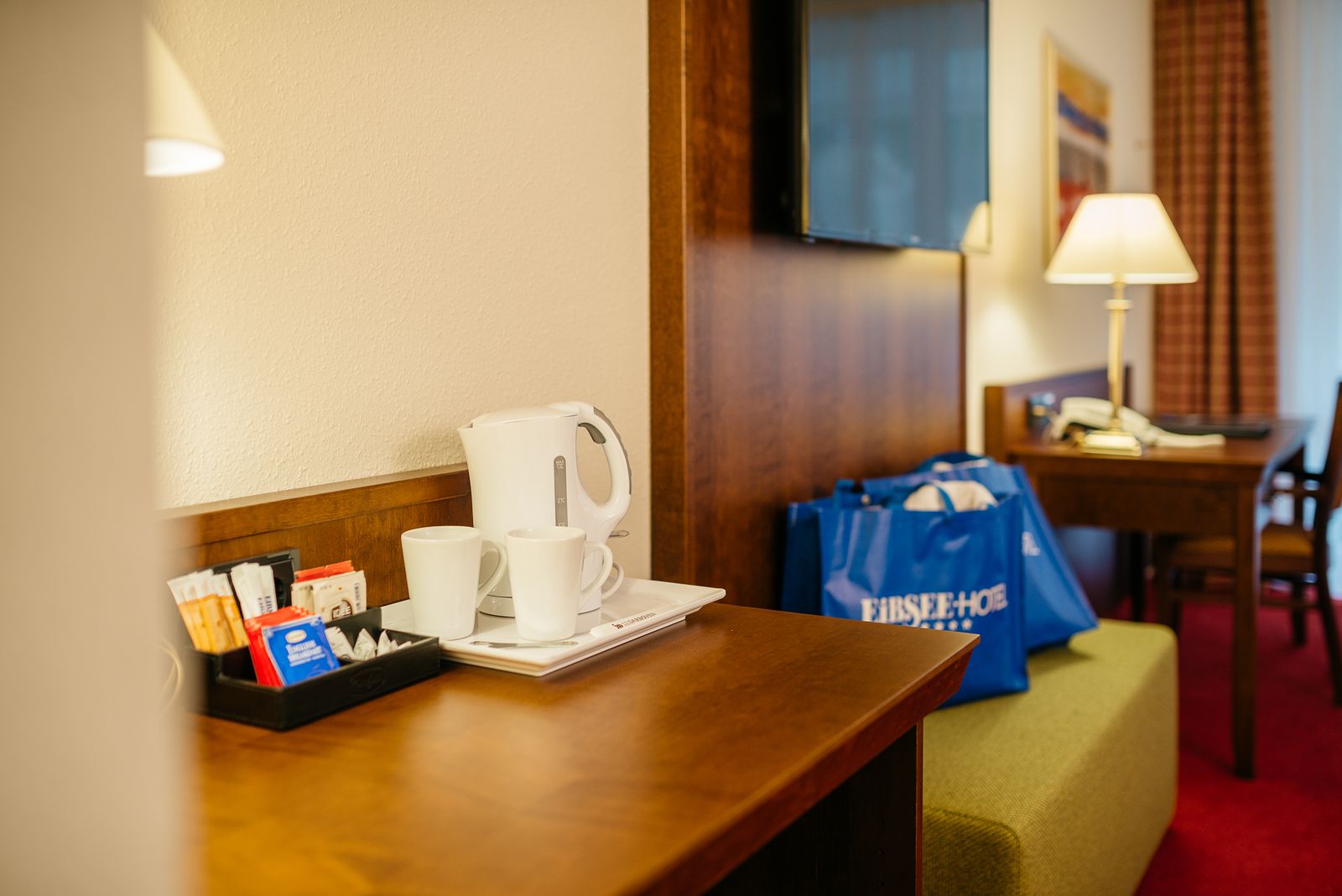 Doppelzimmer Lärchwald image 2 - Eibsee Hotel