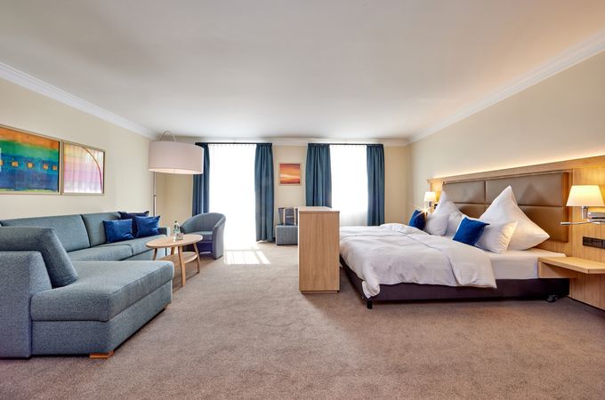 Hotel Room: Juniorsuite lake & mountain - Eibsee Hotel