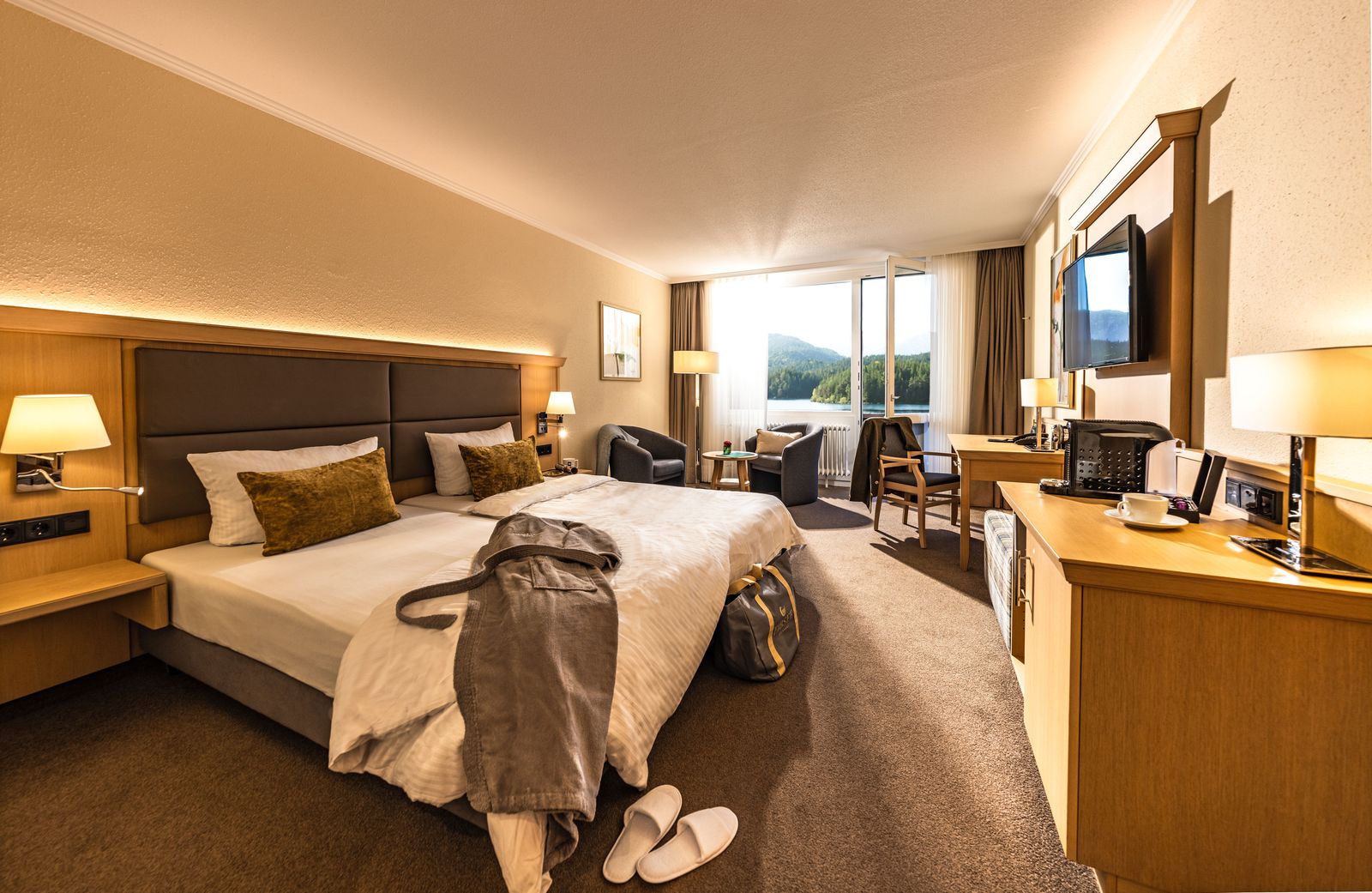 Doppelzimmer Eibsee image 5 - Eibsee Hotel