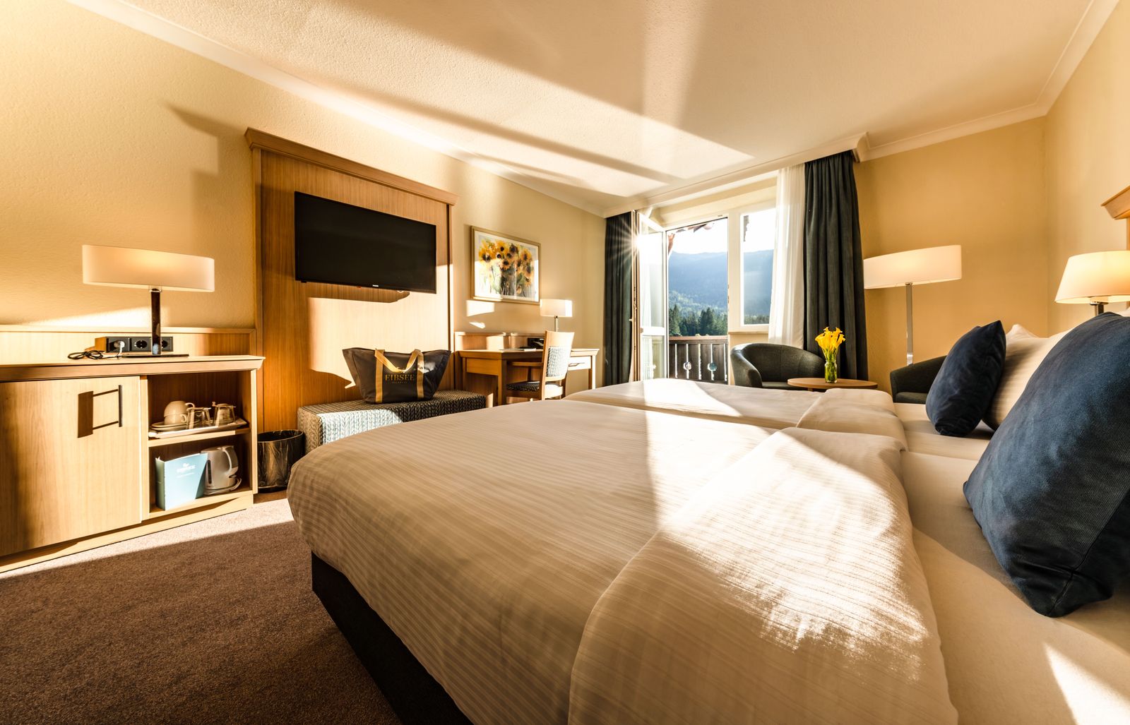 Doppelzimmer Eibsee image 1 - Eibsee Hotel