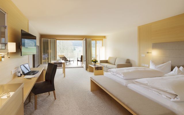 JuniorsuitePanorama thumbnail 1 - derWaldfrieden naturparkhotel