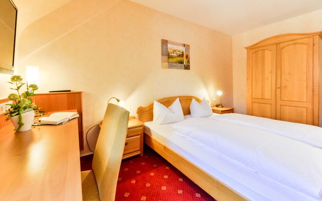 Hotel Room: Standard room - Hotel Sonne Gengenbach