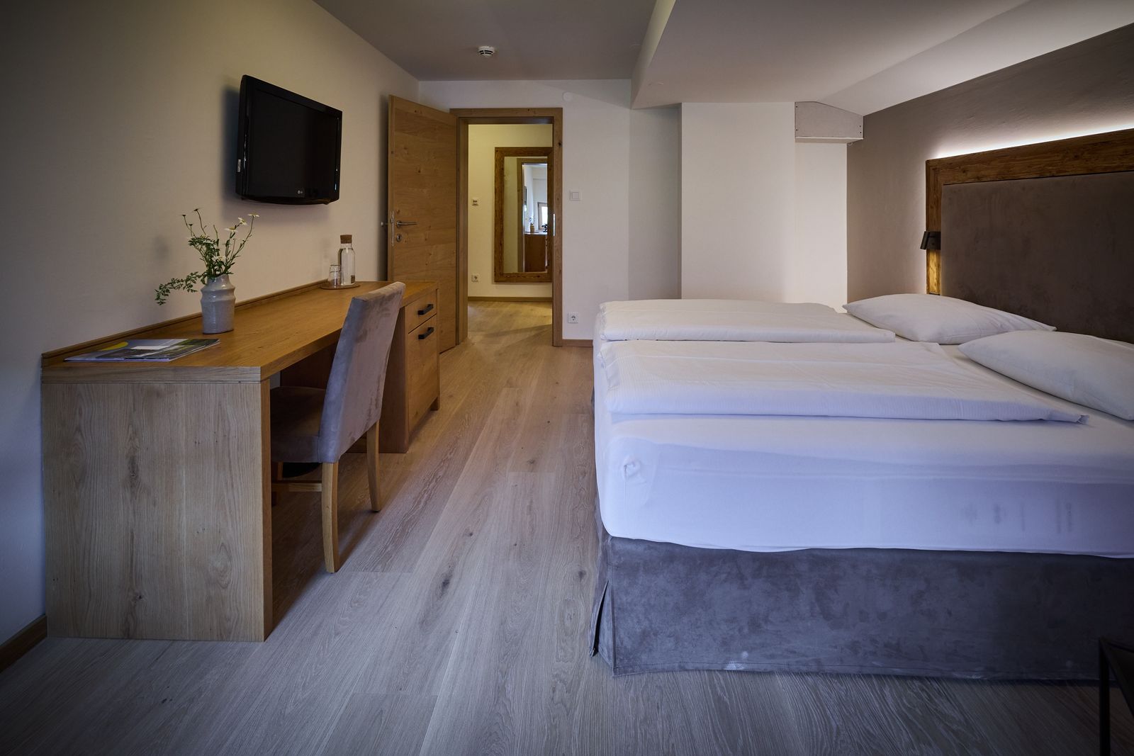 Dopplezimmer Schatzkammer Sonnhof by Vitus Winkler