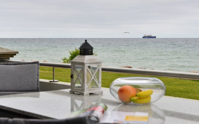 Terrasse mit Ausblick auf die Ostsee