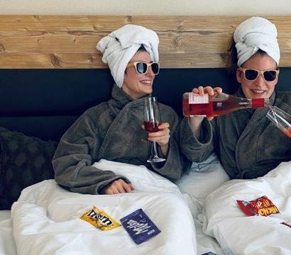 Hotel Dirsch: Mädels on tour