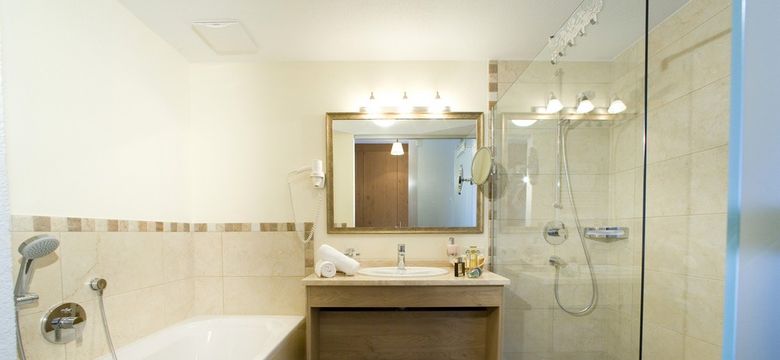 ****s Wellnesshotel Hotel Wöscherhof: Sunny _ DAHUAM image #3