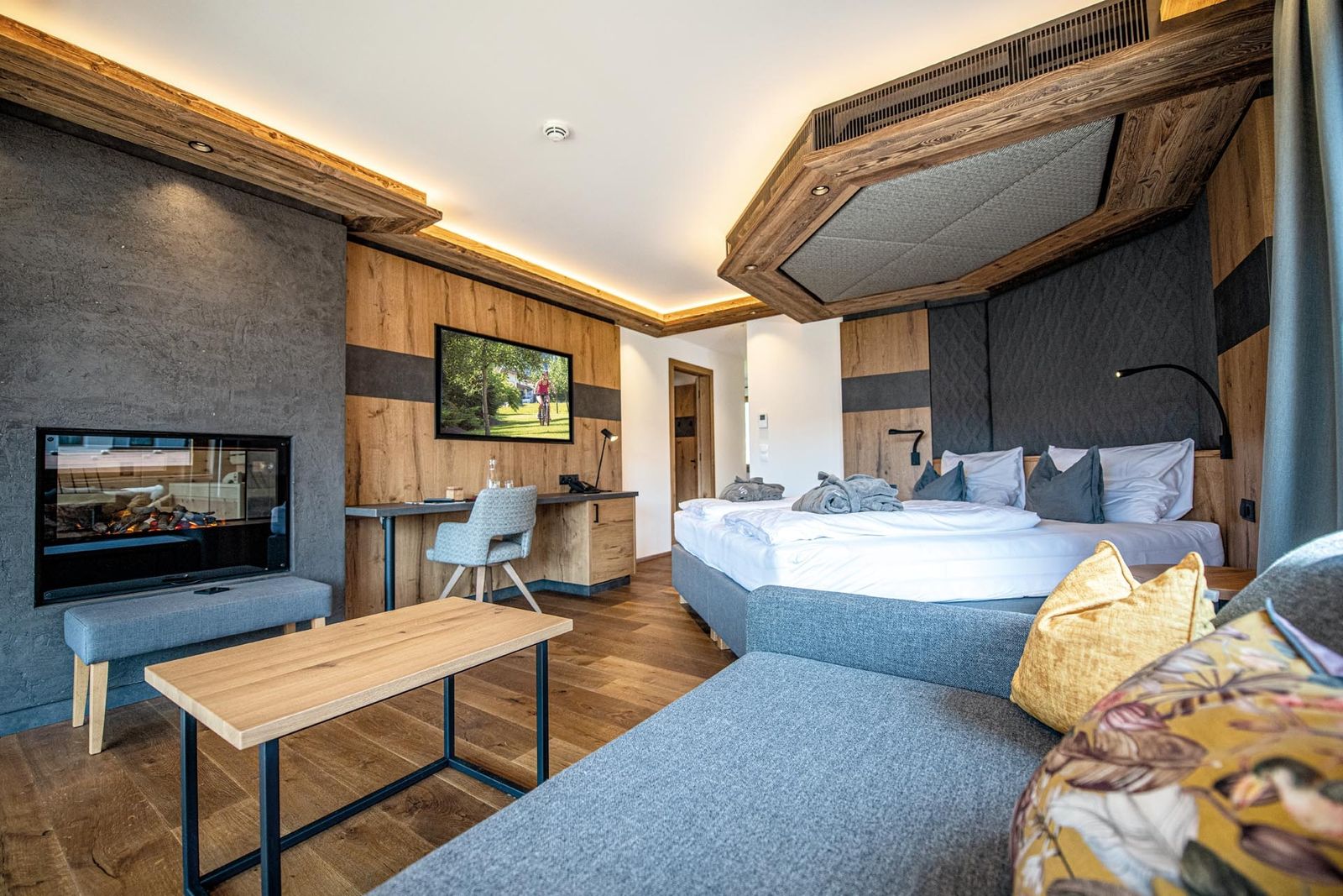 Hotel Room: “NEW: Luxury _ ON POINT." - Hotel Wöscherhof