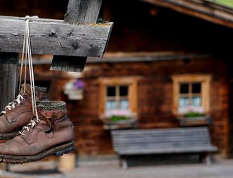 Top Angebot: Buchinger Fastenwandern & Dunkelfeld - Berghüs Schratt