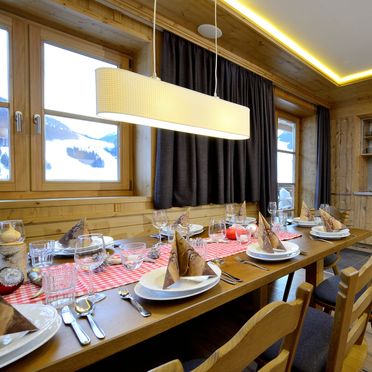 Essbereich und Küche , Bachgut Luxus Suite B, Saalbach-Hinterglemm, Salzburg, Salzburg, Österreich