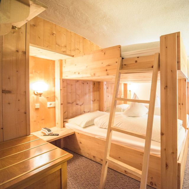 Bivouac dormitory