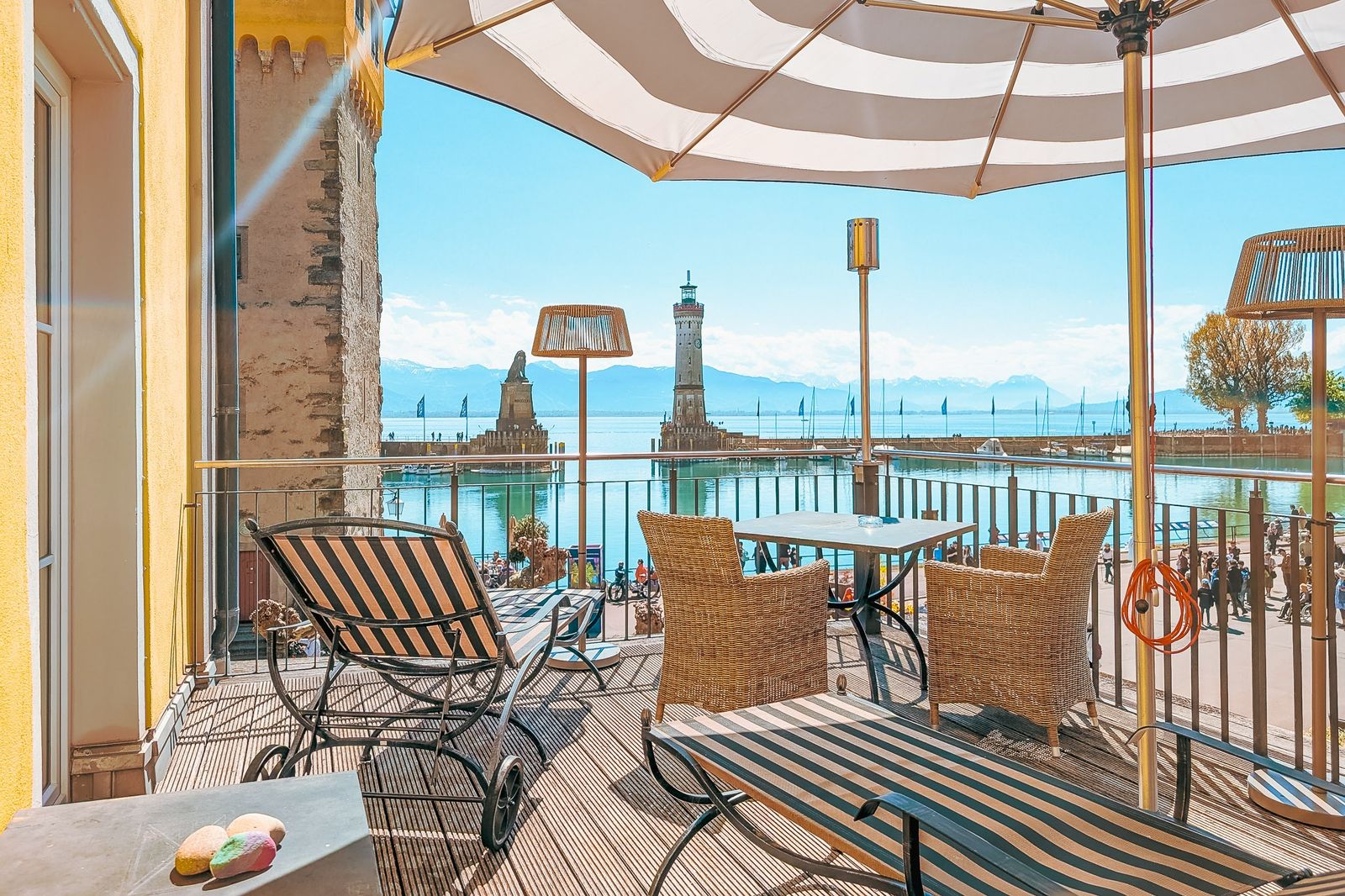panorama_wellroom_deluxe_terrasse_yachthotel_helvetia_lindau_bodensee