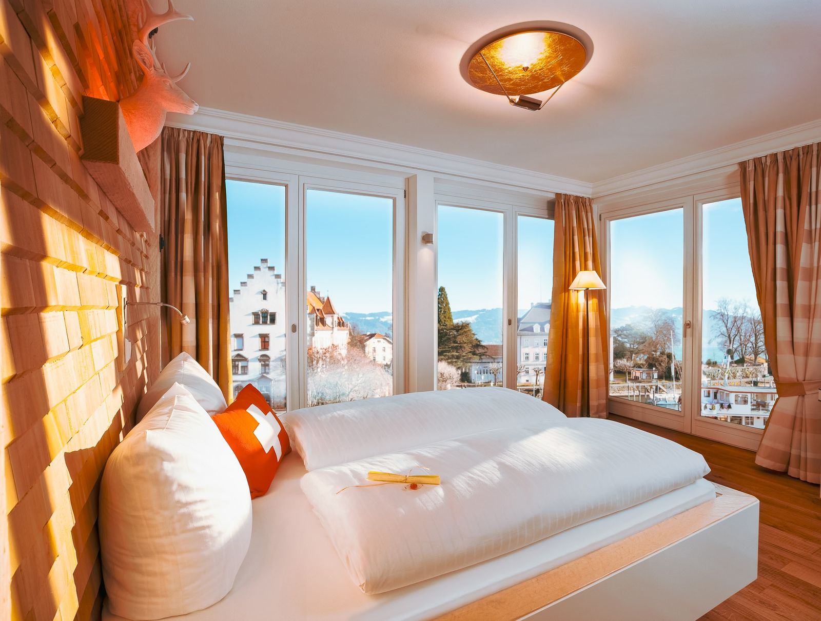 Swiss-Mountain Comfort Suite image 1 - YachtHotel Helvetia Lindau
