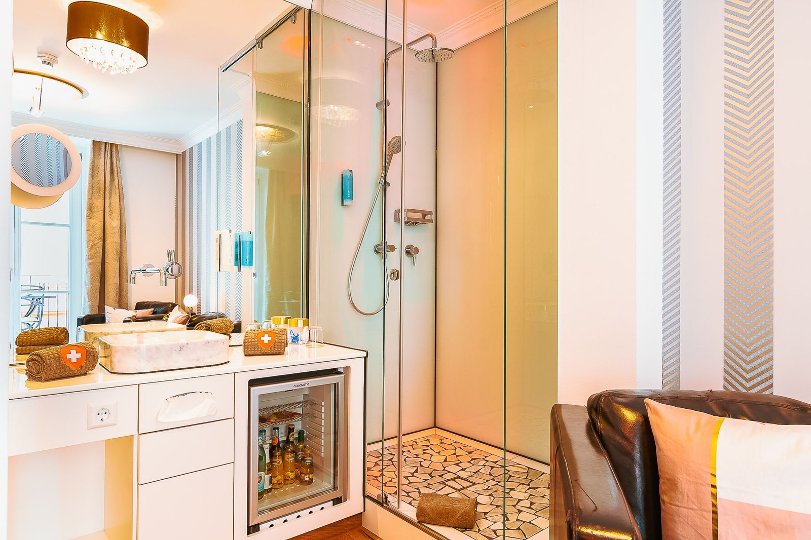 golden_lobster_suite_terrasse_yachthotel_helvetia_lindau_bodensee
