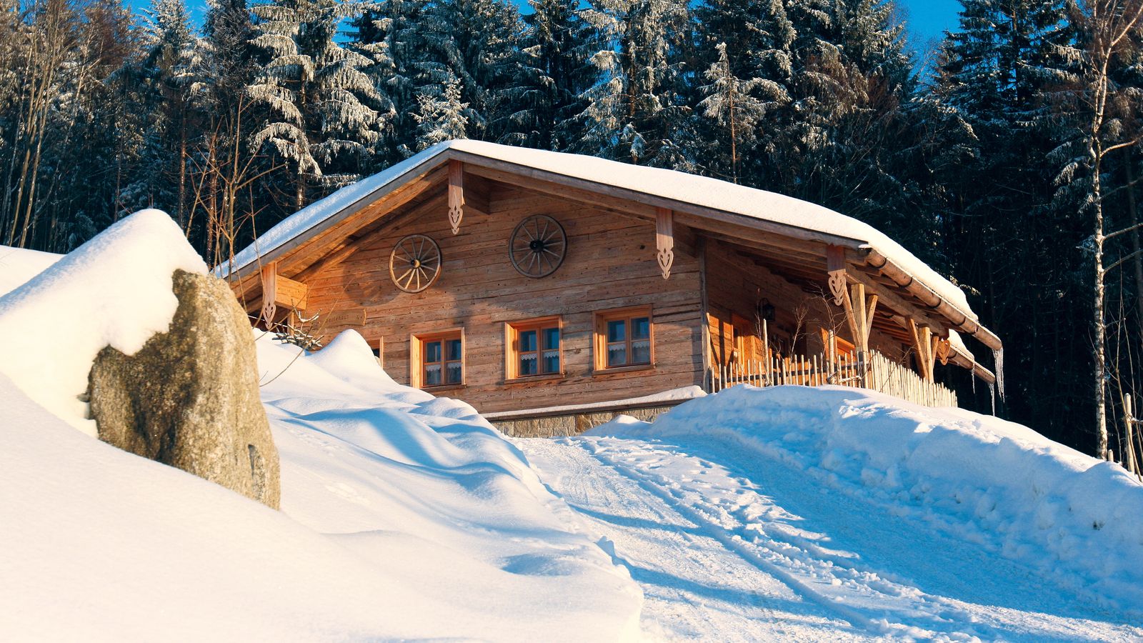 image #8 - Hüttenhof - Wellnesshotel & Luxus-Bergchalets