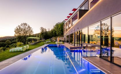 Wellness, Kuscheln & Glücksmomente-Hüttenhof - Wellnesshotel & Luxus-Bergchalets ****S in Grainet, Bayern, Deutschland - Bild #3