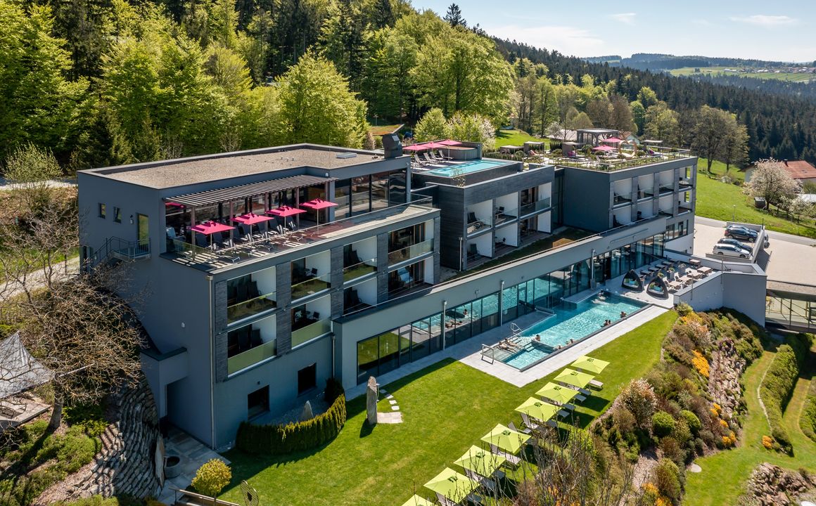 Wellness, Kuscheln & Glücksmomente-Hüttenhof - Wellnesshotel & Luxus-Bergchalets in Grainet, Bayern, Deutschland - Bild #1