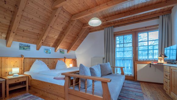 Double room+ with balcony and additional bed  room image #1