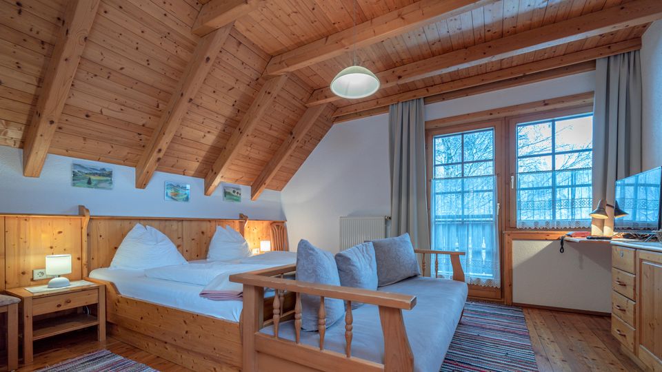 Doppelzimmer+ mit Balkon | Haupthaus