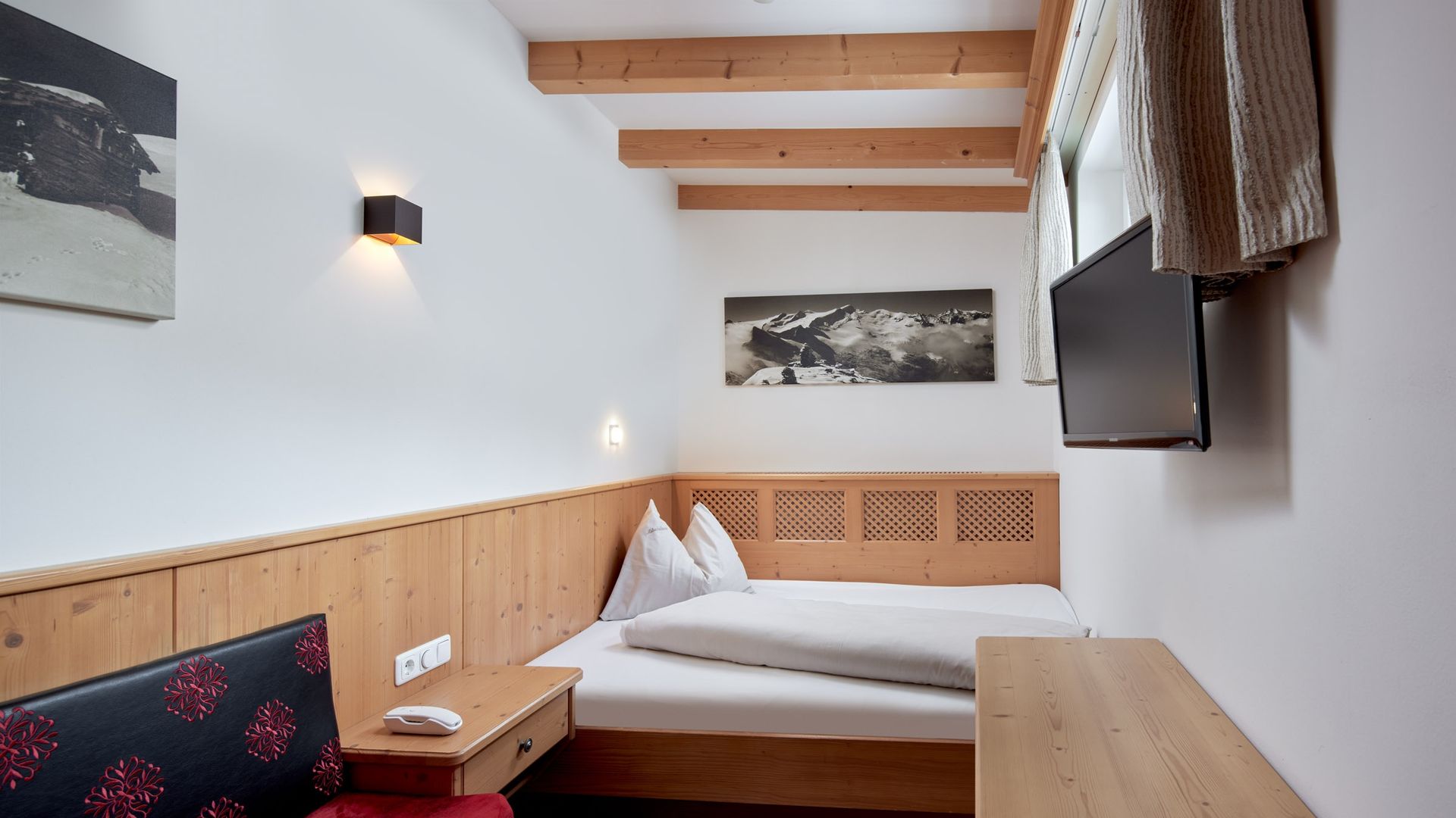 Kinderschlafzimmer mit großem Doppelbett im Type »Saphir«