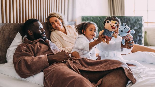 NEW YEAR FAMILY VIBES