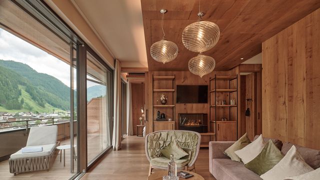 Top Suite Superior