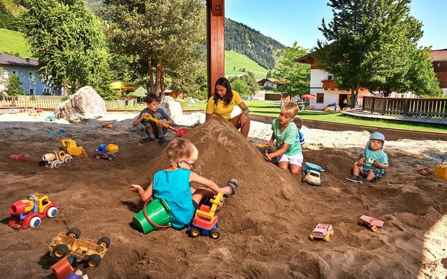 grosser-sandspielplatz.jpg