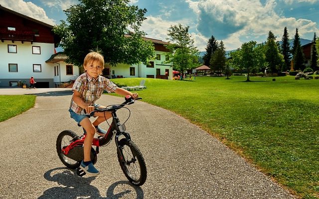 sandspielplatz-und-ferienanlage.jpg