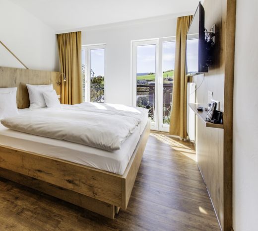 Chambre double Buche Type 4 I de 15 m² - 1 Chambre image 2 - Familotel Hochschwarzwald Hotel Engel
