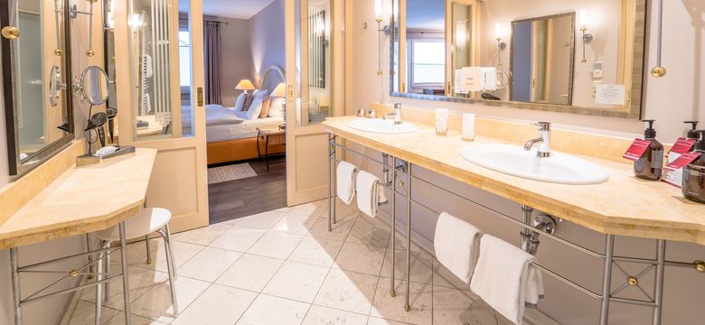 Romantischer Winkel - RoLigio® & Wellness Resort: RoLigio® Junior Suite image #2