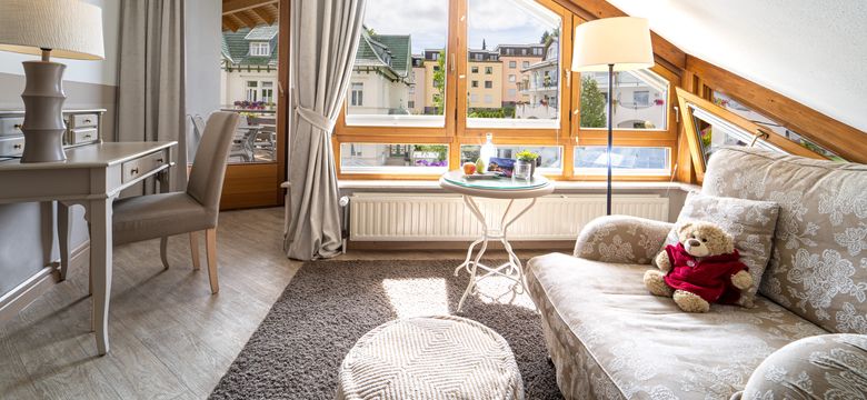 Romantischer Winkel - RoLigio® & Wellness Resort: Single Room "Turm Zimmer" image #2