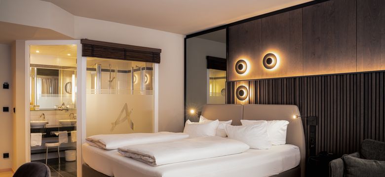 Sport- und Wellnesshotel Angerhof: Doppelzimmer Hirschenstein image #1
