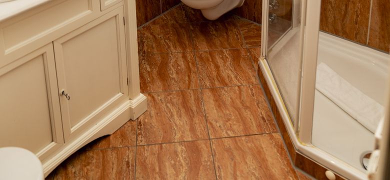 Sport- und Wellnesshotel Angerhof ****S: Doppelzimmer Landhaus Hangseite image #7