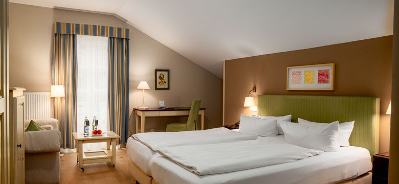 Sport- und Wellnesshotel Angerhof ****S: Doppelzimmer Landhaus Hangseite image #1