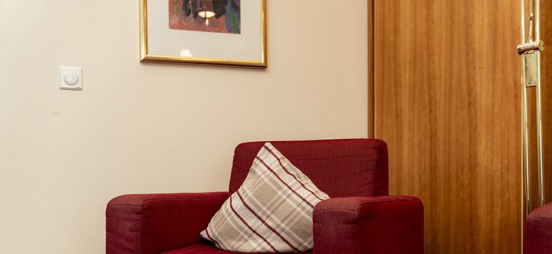 Sport- und Wellnesshotel Angerhof ****S: Juniorsuite zur Südseite image #5