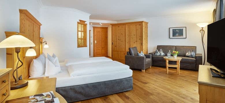 Hanusel Hof ****S: "S' bsondere Gade" (Juniorsuite)  image #1