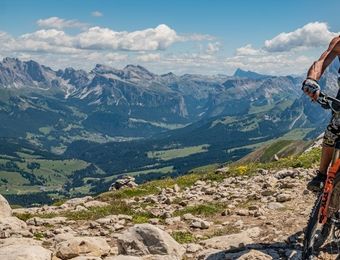 Top Angebot: Flow bergauf, Fokus bergab - eMTB-Camp mit Hansjörg Lunger - Bio- und Bikehotel Steineggerhof