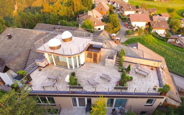 Biohotel Steineggerhof Hotel im Sommer Dachterrasse