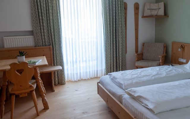 Doppelzimmer Komfort image 3 - Bio- und Bikehotel Steineggerhof