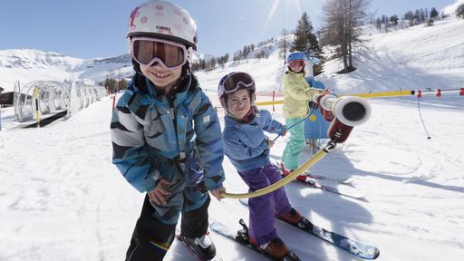 Pistenglück liegt für Skifahrer direkt vor dem Familotel Gorfion im traumhaften Malbun.