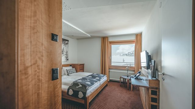 Alt: Familienzimmer «48» (2-Raum)